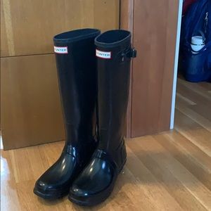 Black glossy original tall hunter boots size 9